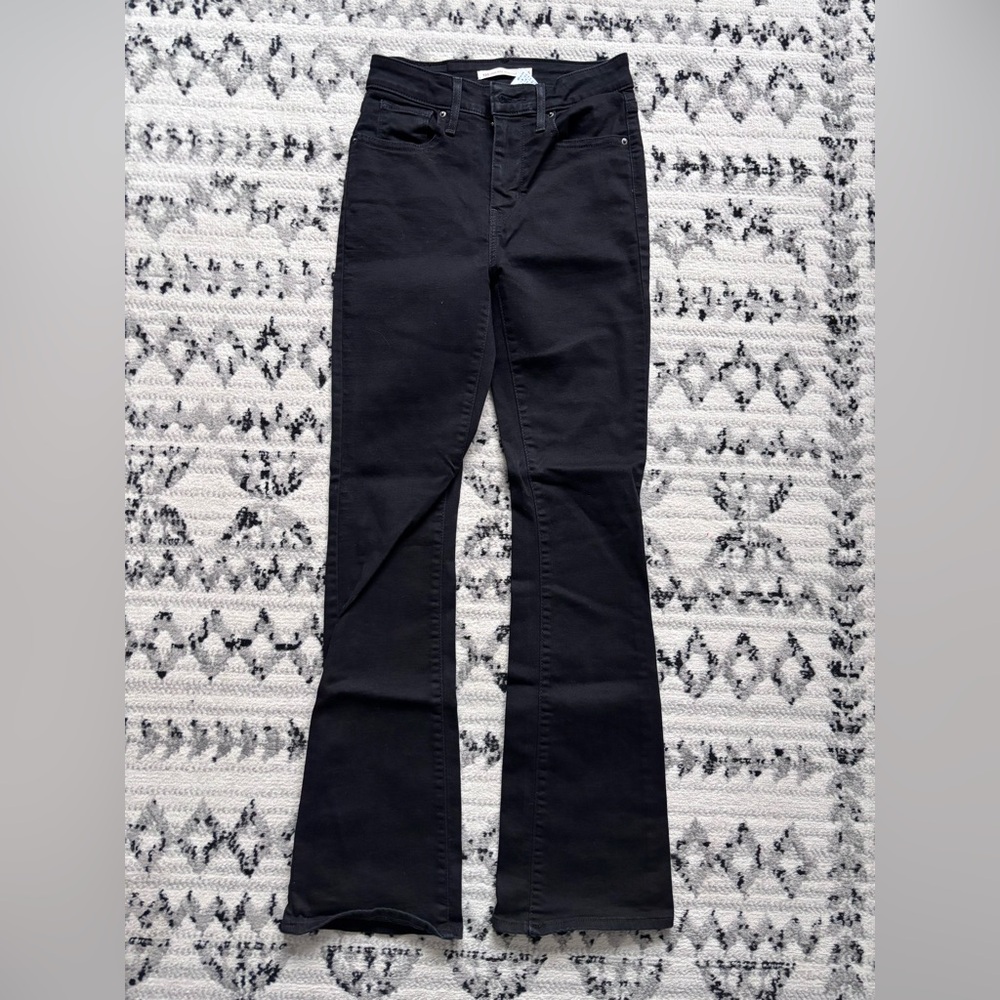 Levi’s hi rise boot cut jean - black